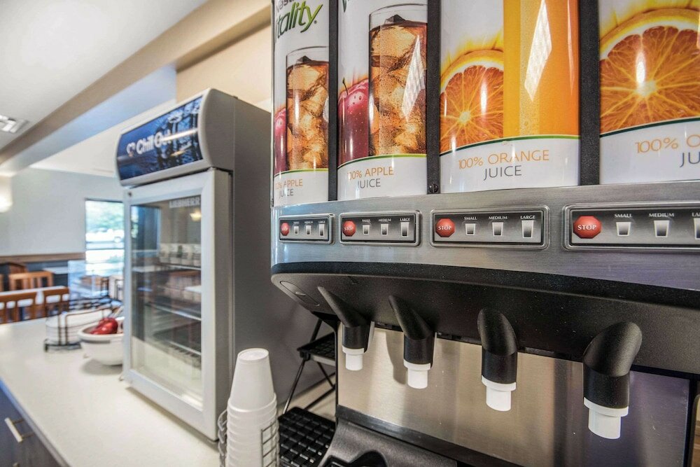 Фото Comfort Inn & Suites