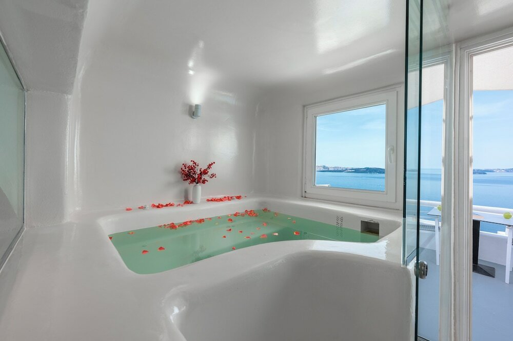 Фото Diamond Luxury Suites