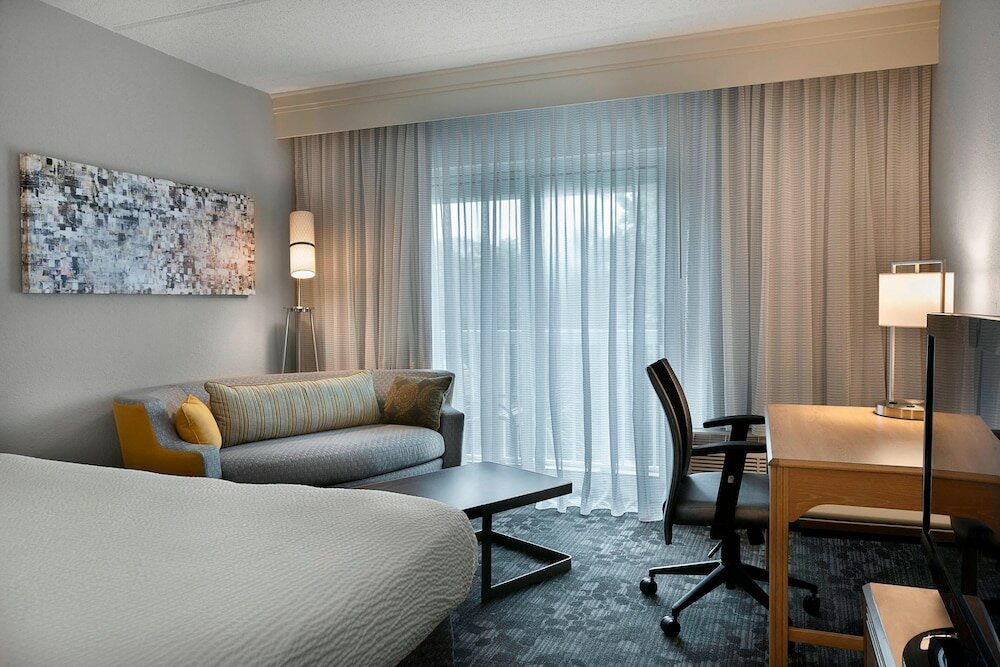 Фото Courtyard by Marriott Myrtle Beach Broadway