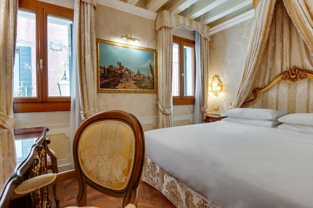 Фото Hotel Canal Grande