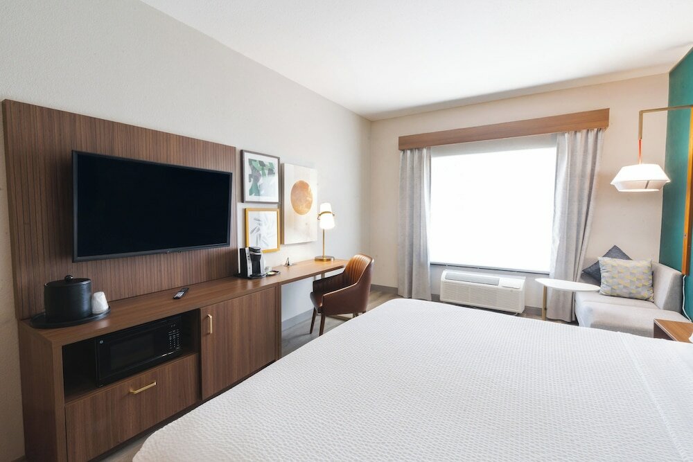 Фото Holiday Inn Hou Energy Corridor Eldridge, an Ihg Hotel