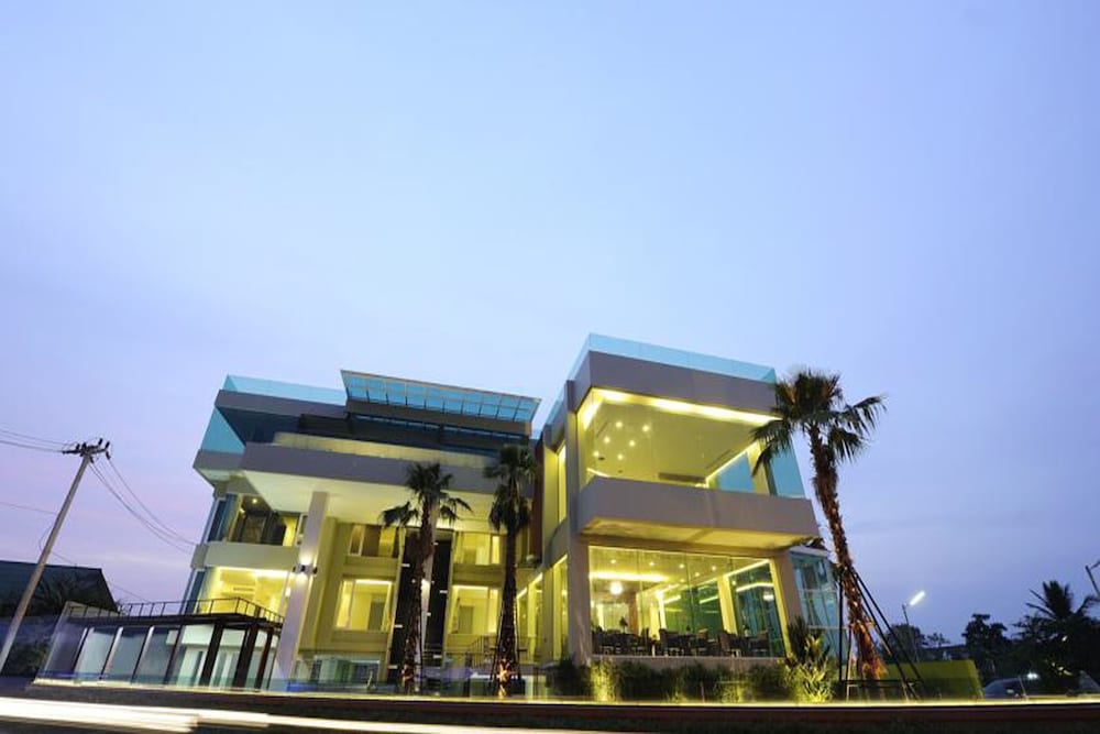 Фото The Beverly Hills