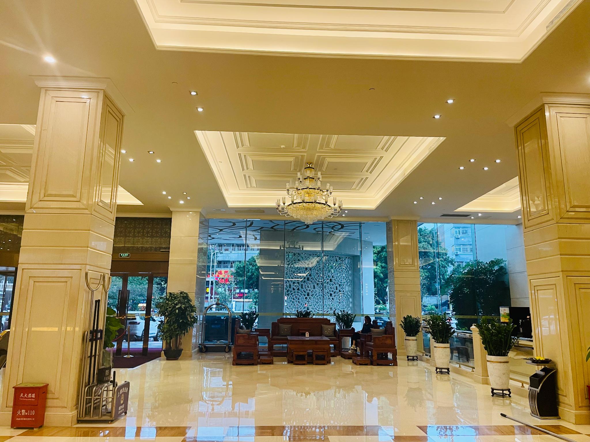 Фото Shenzhen Shuidu Holiday Hotel