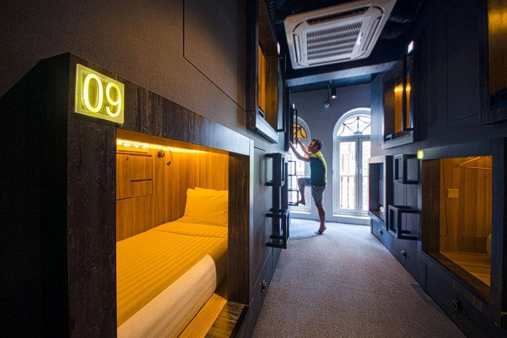 Фото CUBE Boutique Capsule Hotel Chinatown