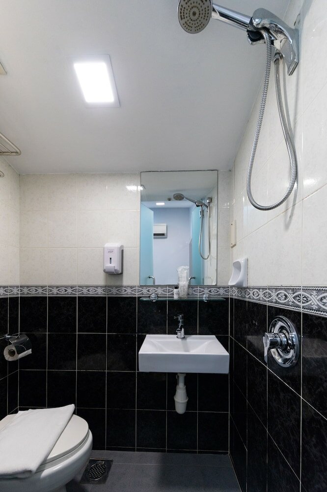 Фото Butternut Tree Hotel