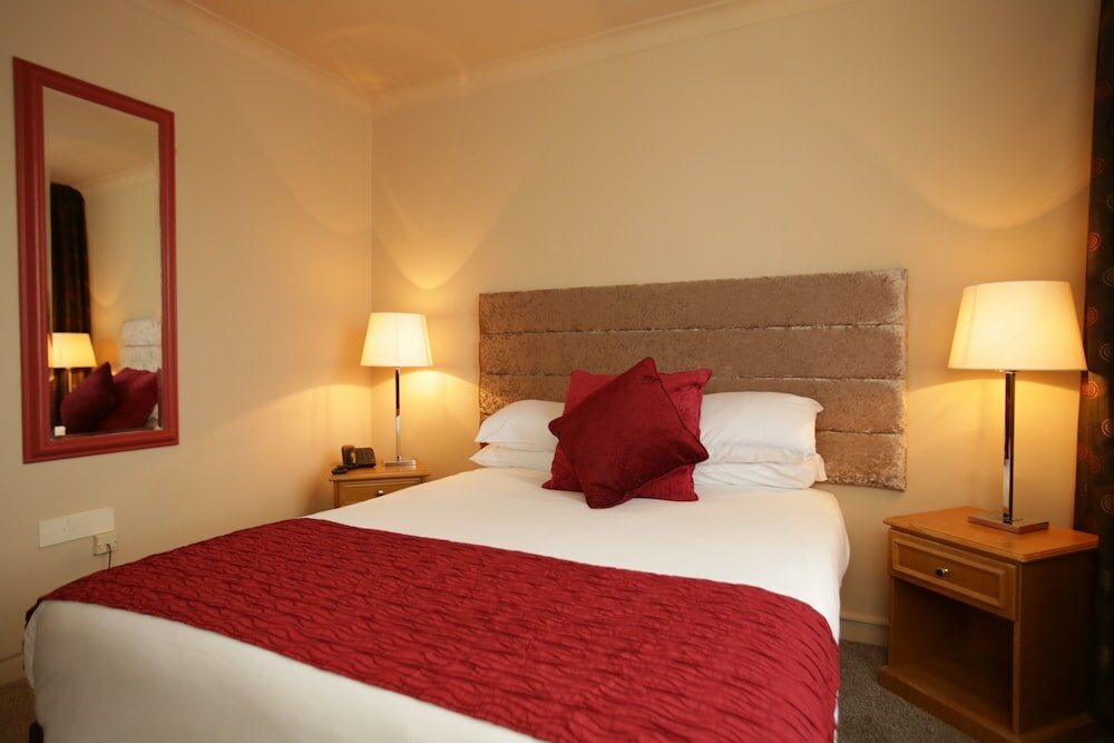 Фото The Bruce Hotel