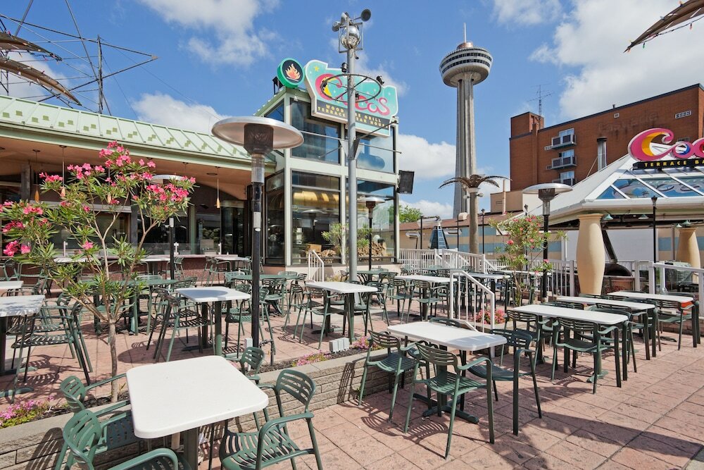 Фото Holiday Inn Niagara Falls - by The Falls