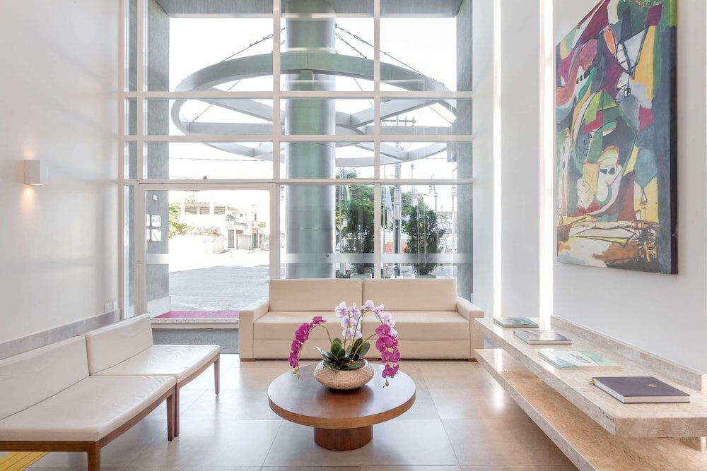 Фото Ramada by Wyndham Macae Hotel & Suites