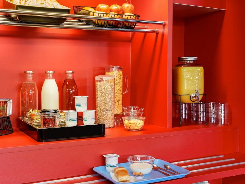 Фото hotelF1 Aix en Provence Sainte Victoire