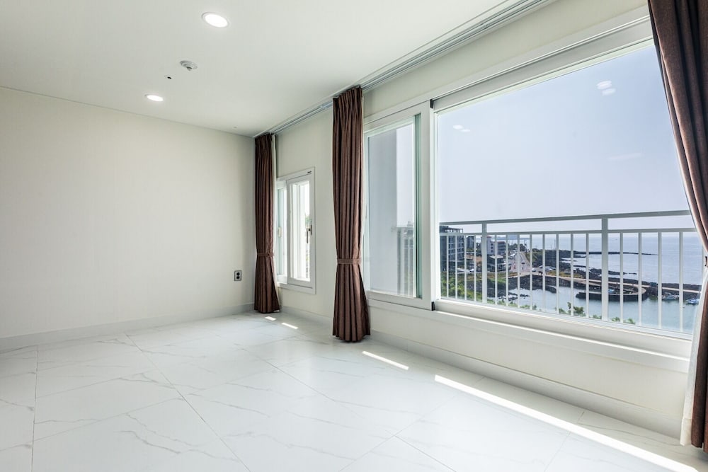 Фото Aewol Oceanstay