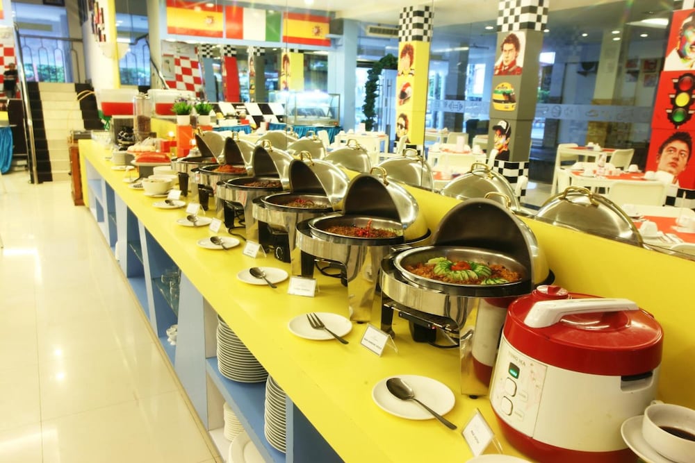 Фото Sinar Sport Hotel