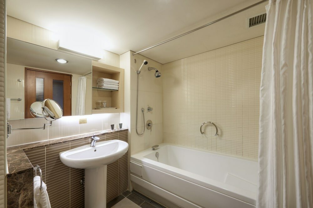 Фото Seoul Riviera Hotel