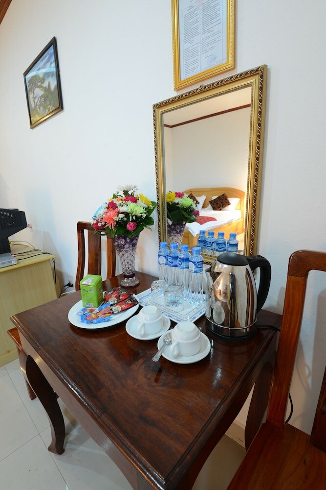 Фото Douangpraseuth Hotel