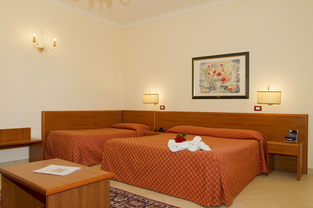 Фото Hotel Centrale