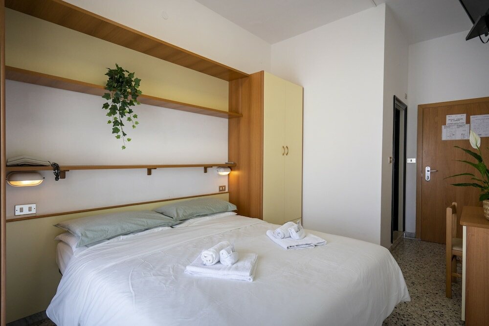Фото Hotel Mamy
