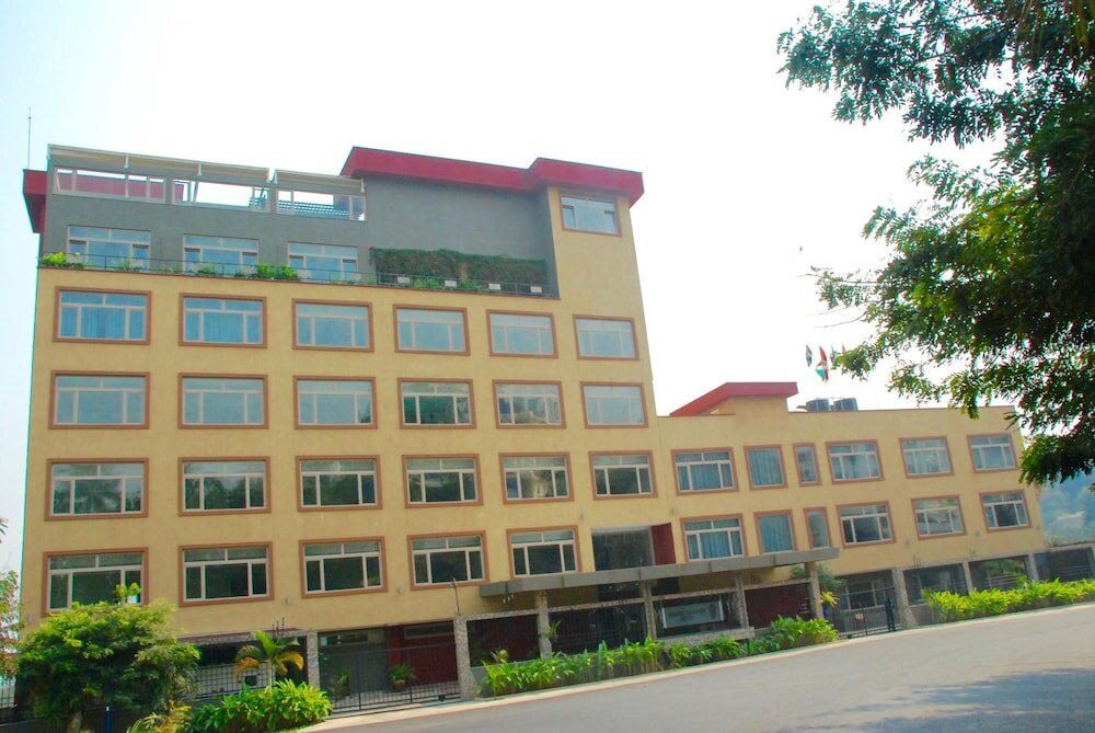 Фото Kiriri Garden Hotel