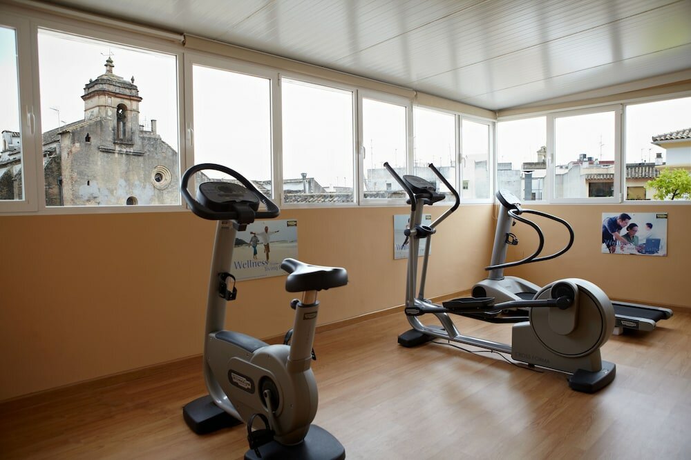 Фото Hotel Macià Alfaros