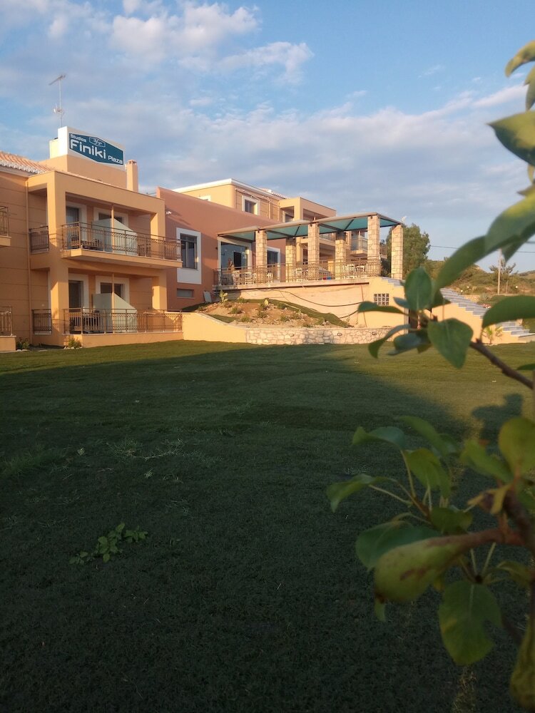 Фото Finiki Plaza