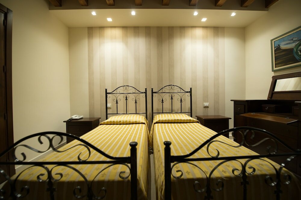 Фото Hotel Aliai