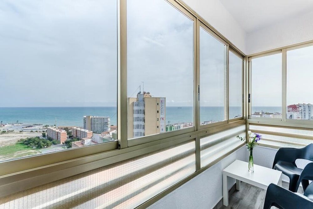 Фото Hotel Maya Alicante