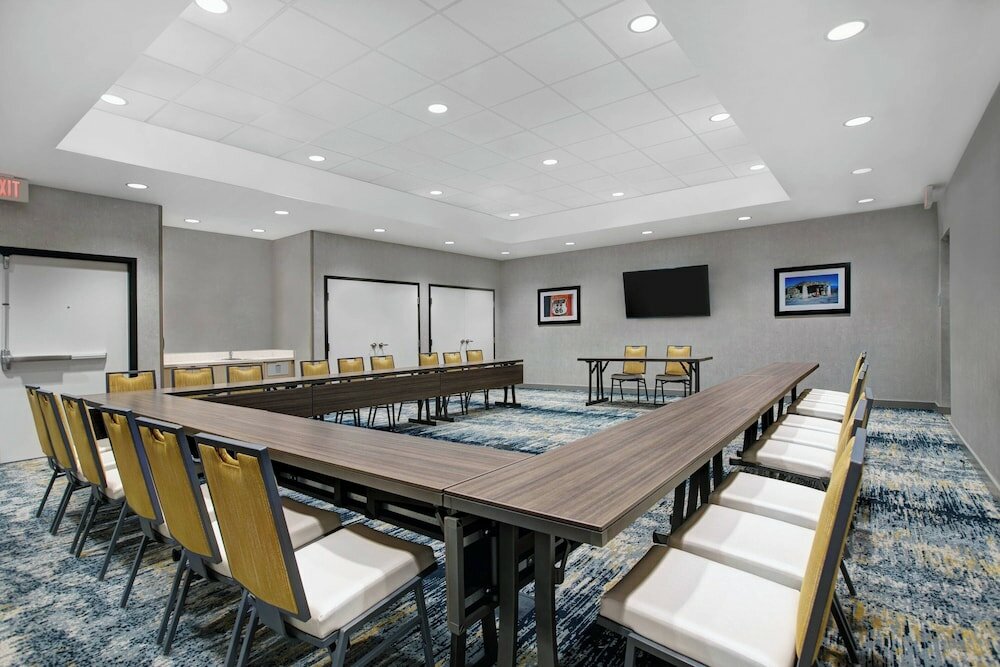 Фото TownePlace Suites by Marriott Phoenix Glendale Sports & Entertainment District