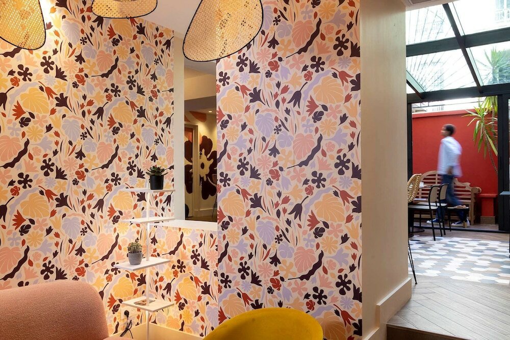 Фото Hotel Elysees 8