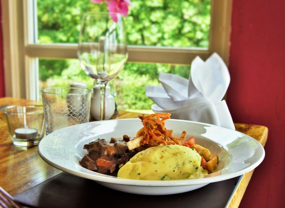 Фото The Bridge of Cally Hotel