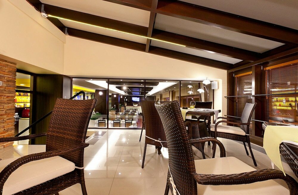 Фото Hotel Viktor