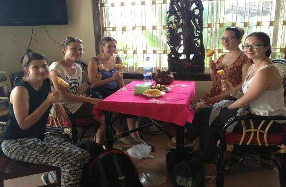 Фото Lux Guesthouse