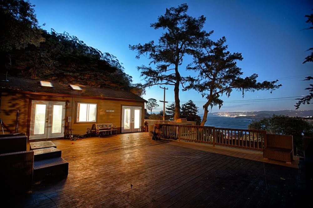 Фото Marbella Lane Pedro Point Beach House with Hot Tub