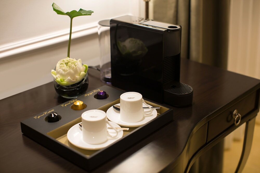 Фото Mai House Saigon Hotel