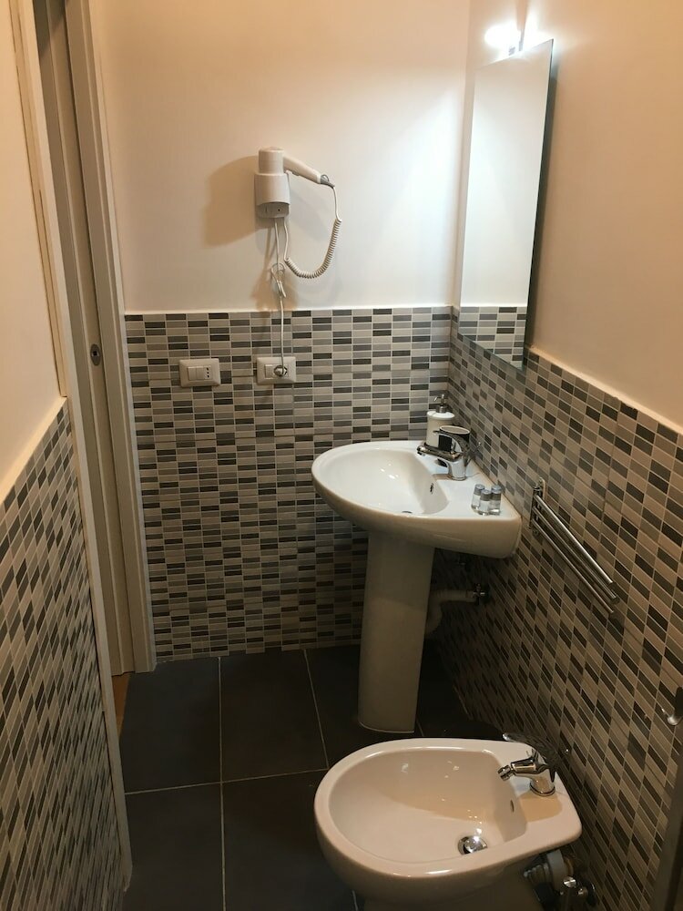 Фото All You Need Is Rome Guesthouse