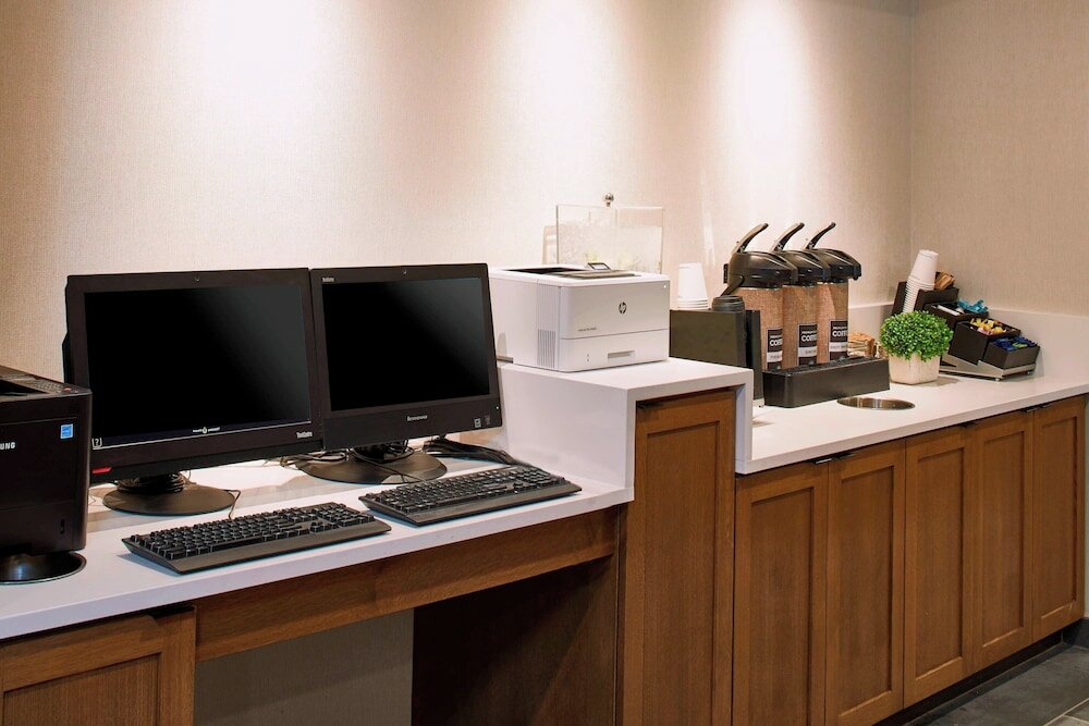 Фото Fairfield Inn & Suites by Marriott Albany Airport