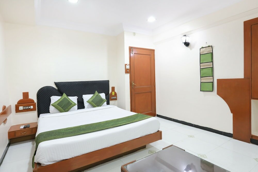 Фото Treebo Trend Omni Palace