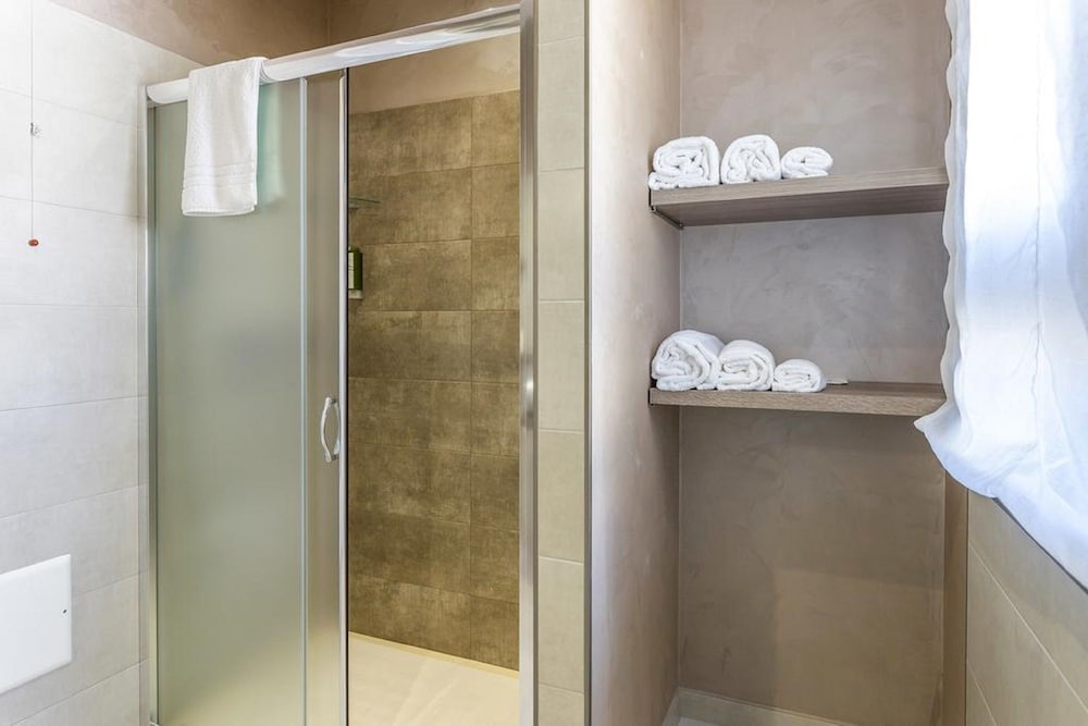 Фото ViaMonti Hotel