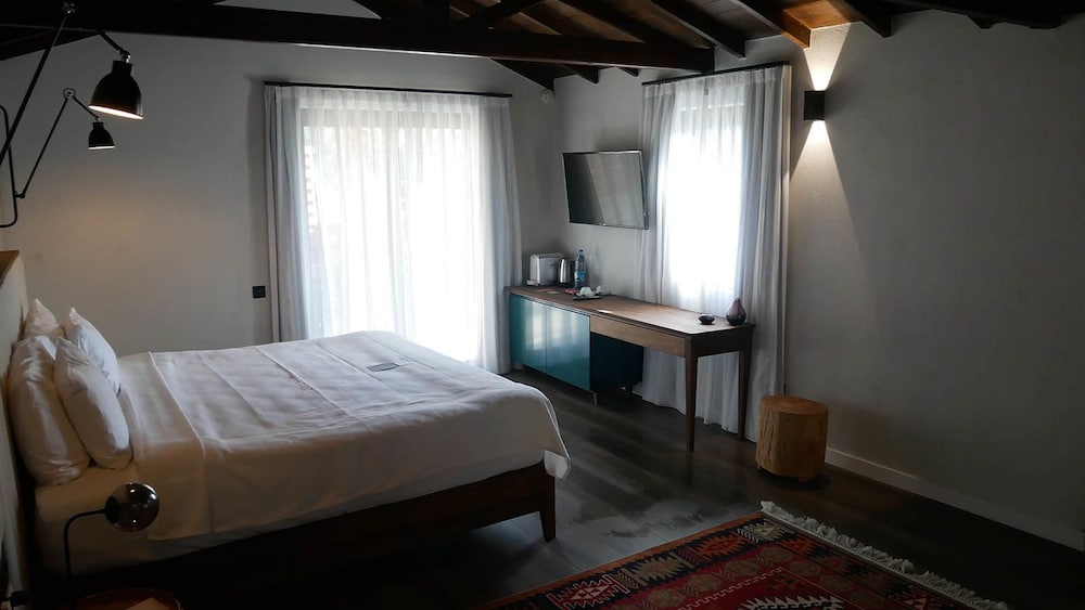 Фото Gillham Vineyard Hotel - Adults Only