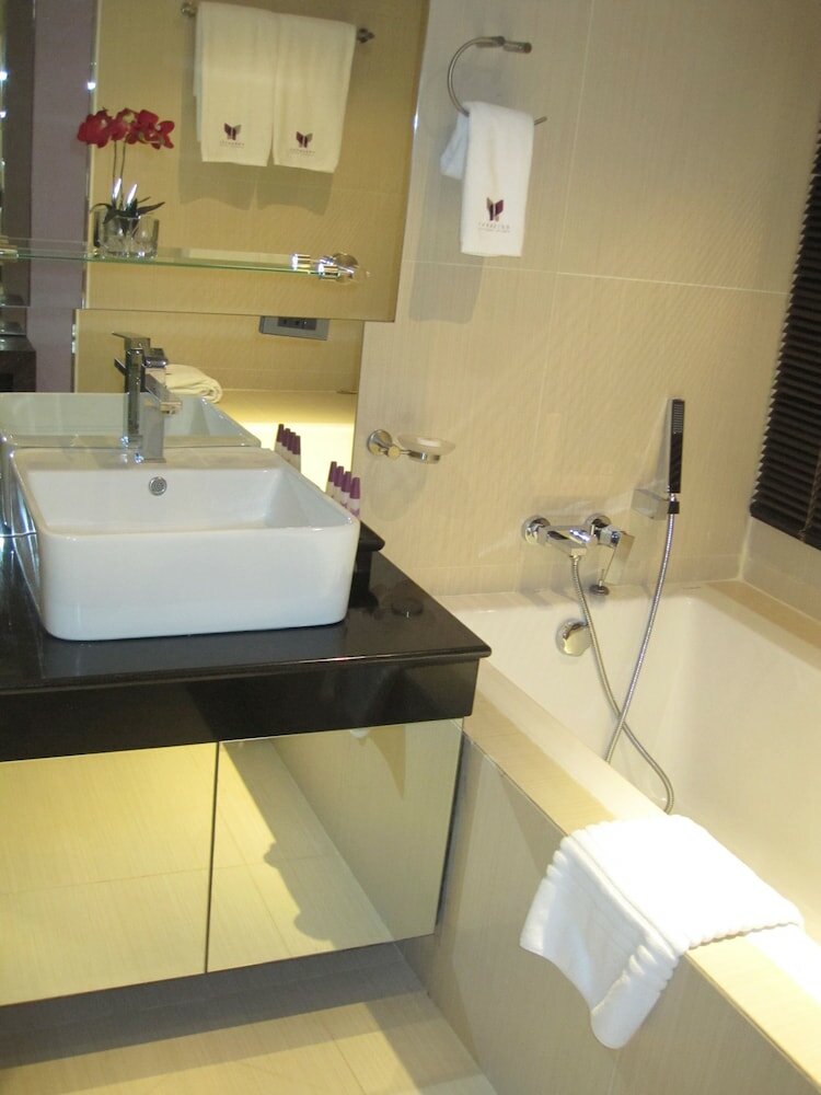 Фото Paradiso Boutique Suites