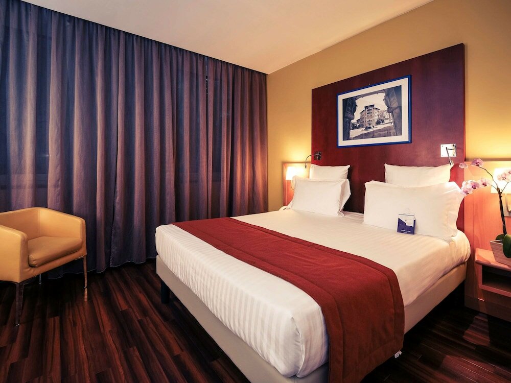 Фото  Mercure Rome Corso Trieste