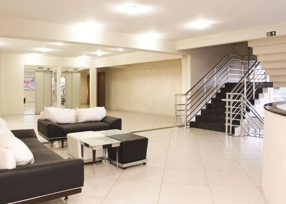 Фото La Vitre Hotel