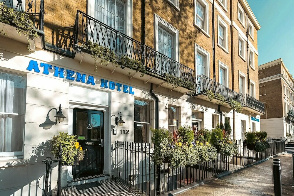 Hotel Athena, London, photo