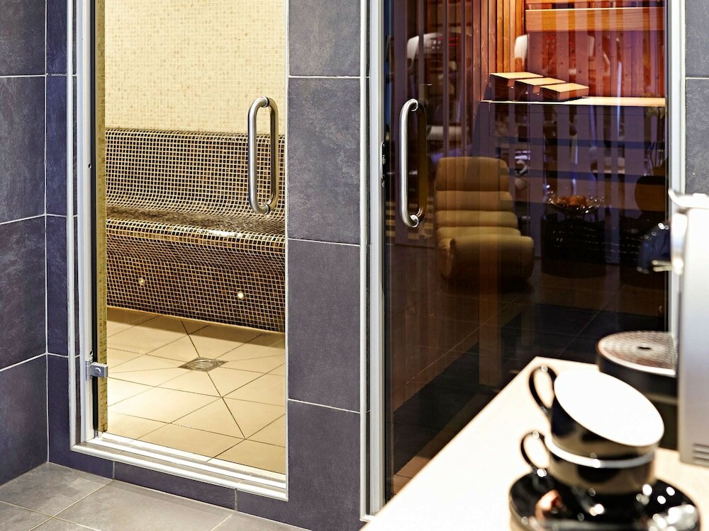 Фото Novotel Leeds Centre