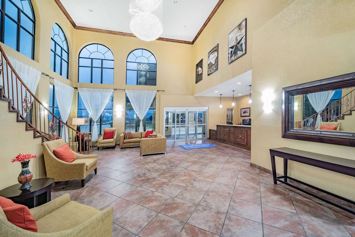 Фото Baymont by Wyndham Cuero