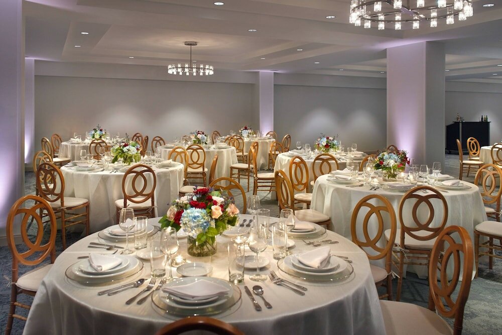 Фото Courtyard Miami Coconut Grove