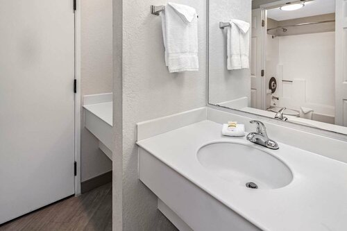 Гостиница La Quinta Inn & Suites by Wyndham Buena Park в Буэна-Парк