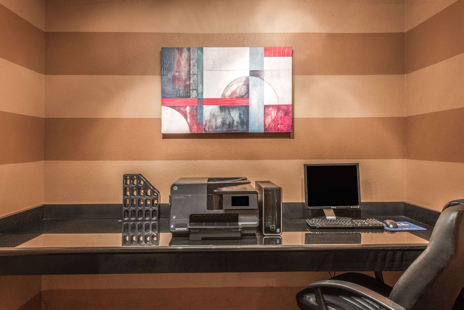 Фото Super 8 by Wyndham Lake Charles/Sulphur