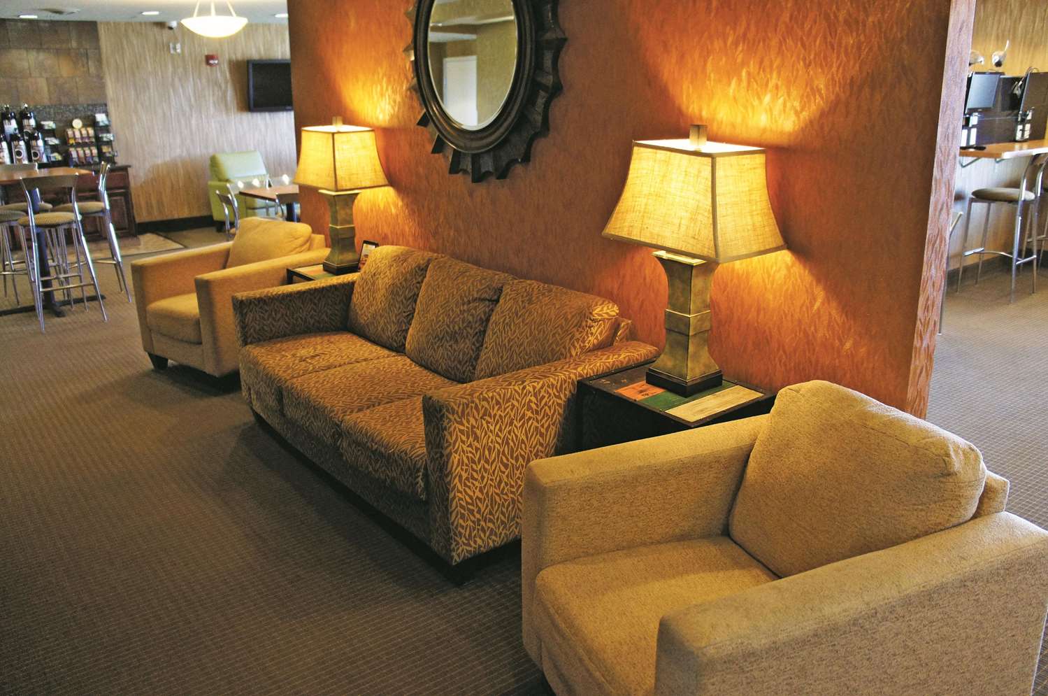 Фото Highland Suites