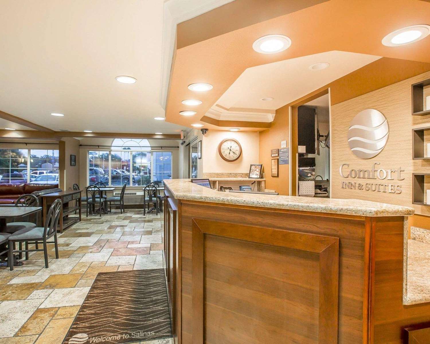 Фото Comfort Inn & Suites of Salinas