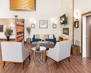 Гостиница Comfort Suites Odessa