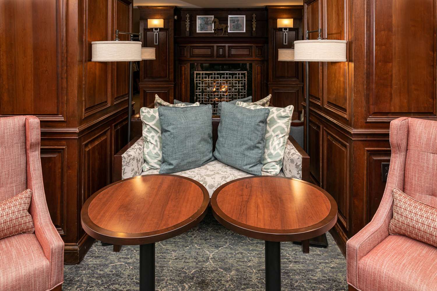 Фото Hampton Inn & Suites Nashville-Green Hills