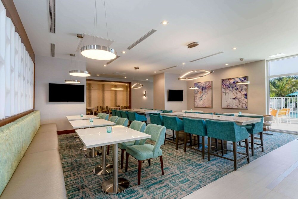 Фото Wyndham Garden Miami International Airport